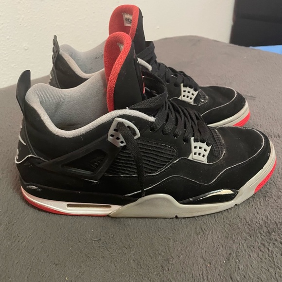 Jordan Retro 4 Bred - Picture 2 of 6